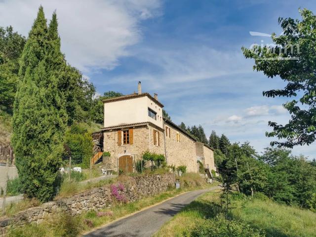 Maison 6 pièces 140 m²