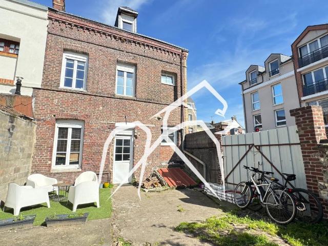 Maison 6 pièces 140 m²
