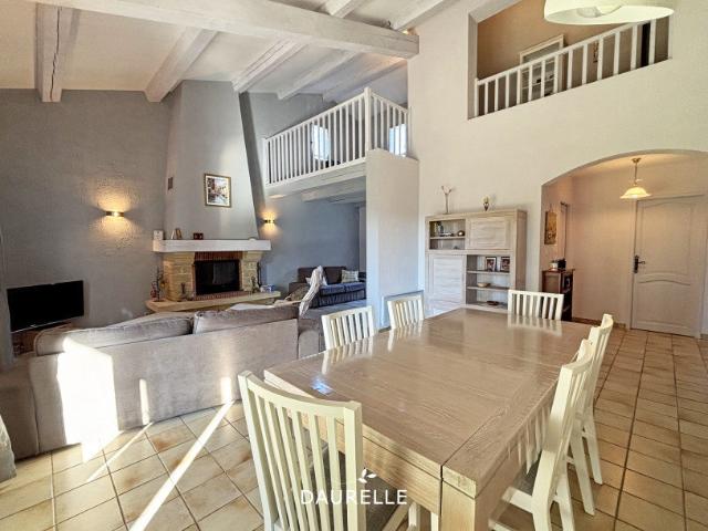 Maison 6 pièces 140 m²