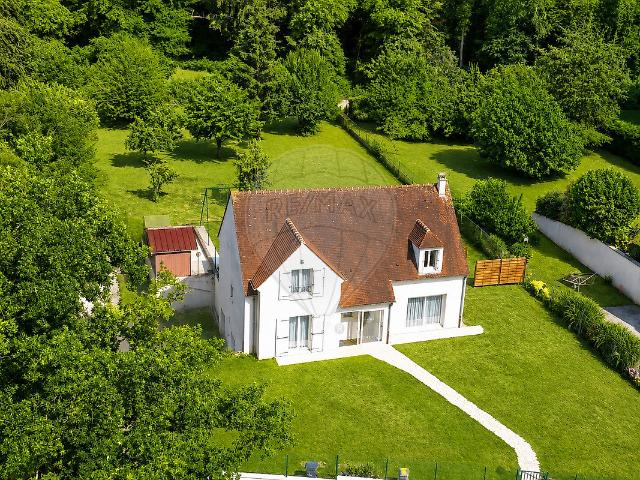 Maison 6 pièces 140 m²