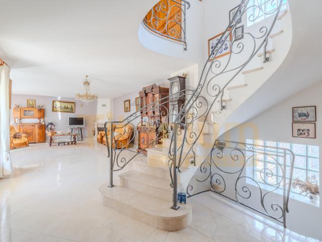 Maison 6 pièces 140 m²