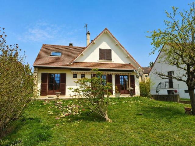 Maison 6 pièces 140 m²