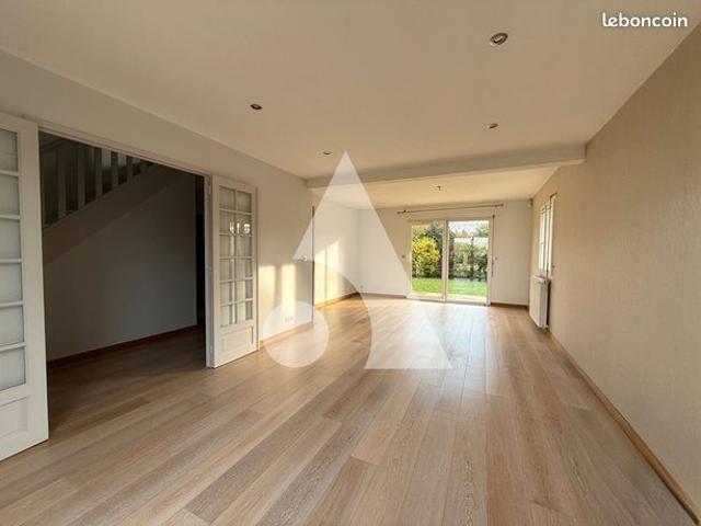 Maison 6 pièces 140 m²