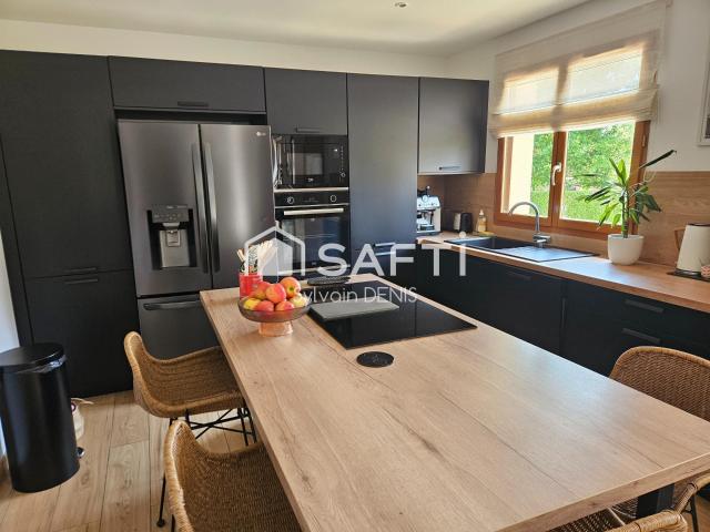 Maison 6 pièces 140 m²