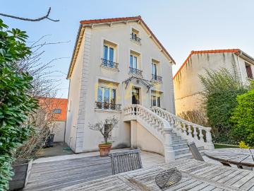 Maison 6 pièces 140 m²