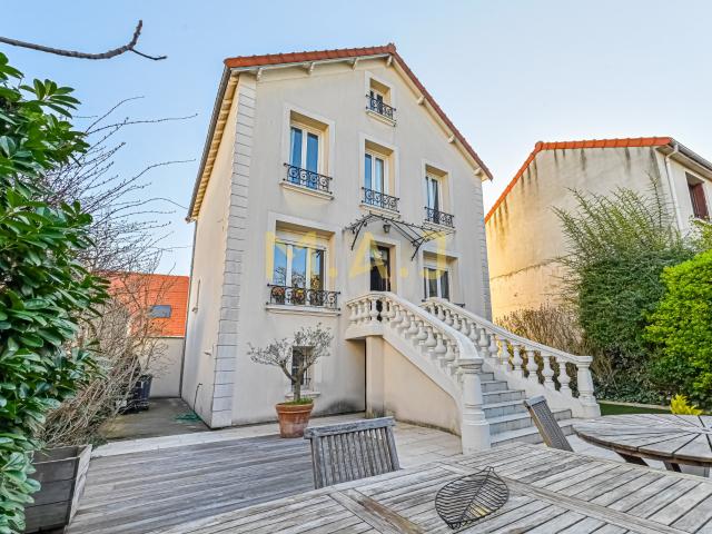 Maison 6 pièces 140 m²
