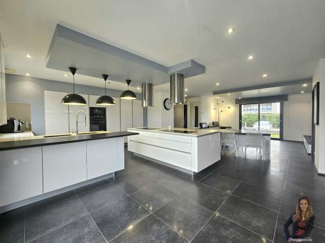 Maison 6 pièces 140 m²