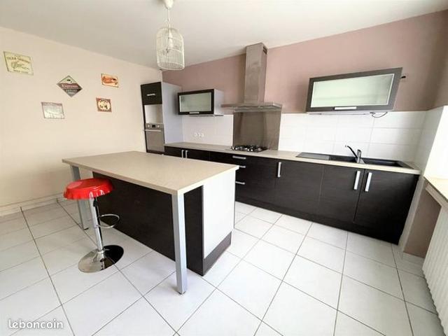 Maison 6 pièces 140 m²