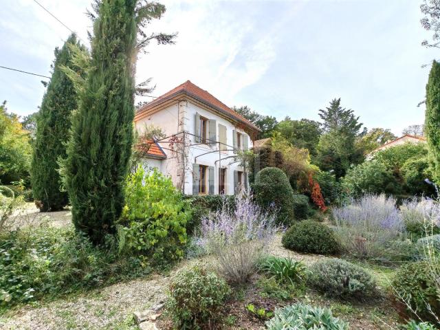 Maison 6 pièces 140 m²