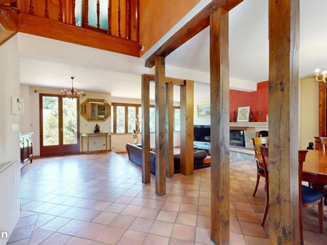 Maison 6 pièces 140 m²
