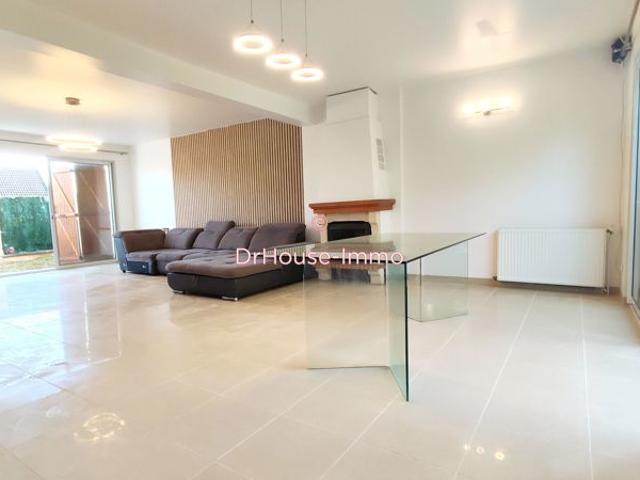 Maison 6 Pièces 140 m² Les Coteaux