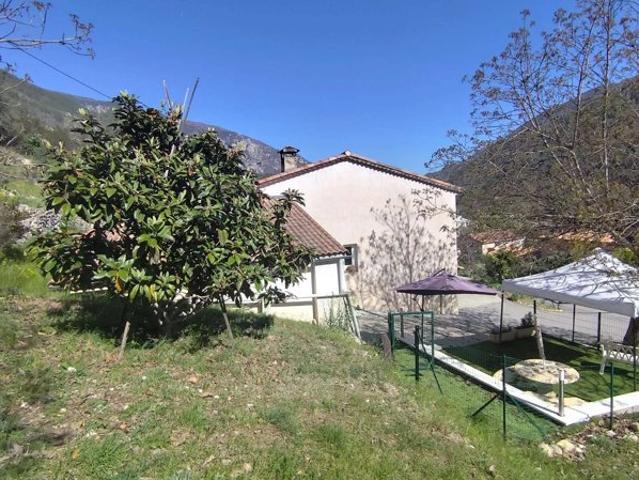 Maison 6 Pièces 140 m² Terrain 2008 m²