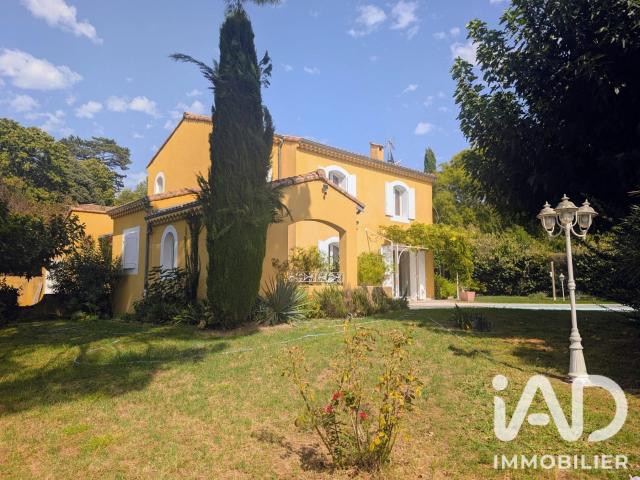 Maison 6 pièces 141 m²