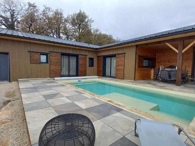 Maison 6 pièces 141 m²