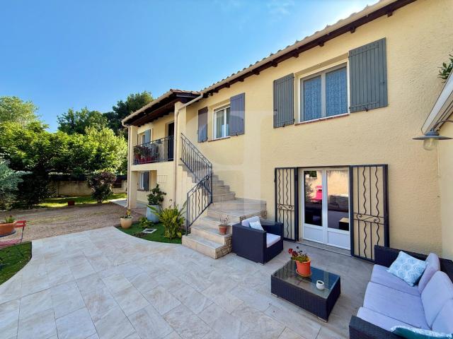 Maison 6 pièces 142 m²