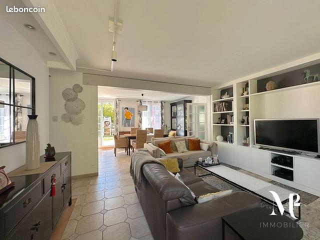 Maison 6 pièces 142 m²