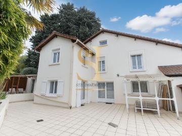Maison 6 pièces 142 m²