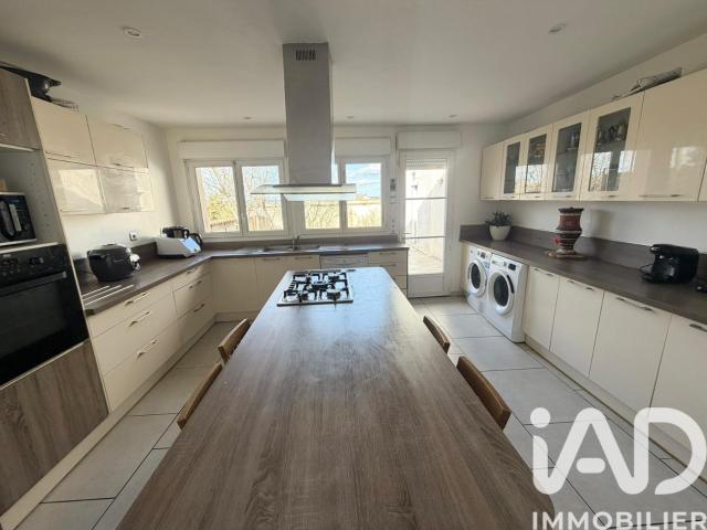 Maison 6 pièces 142 m²