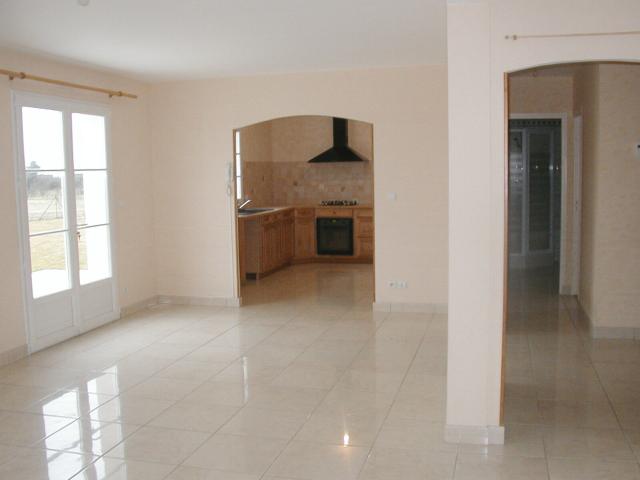 Maison 6 pièces, 142 m² à louer à Baule 45130