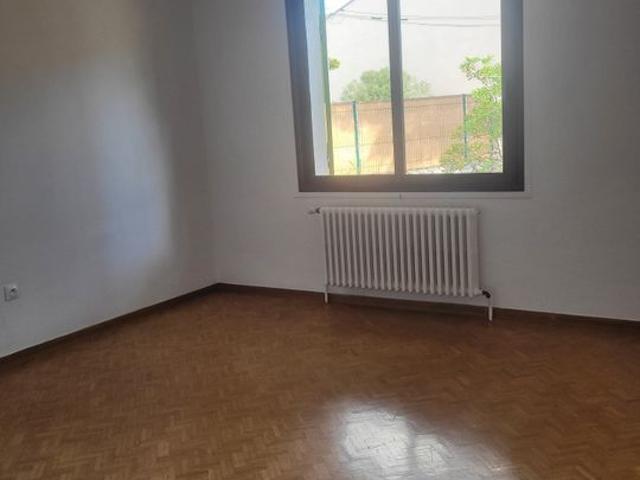 Maison 6 pièces, 142 m² à louer à Saint Maximin la Sainte Baume 83470