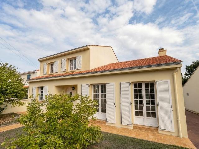 Maison 6 pièces 143 m²
