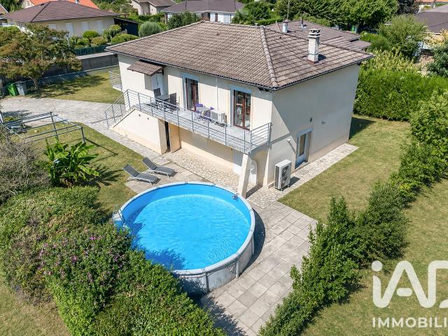 Maison 6 pièces 143 m²