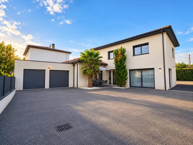 Maison 6 pièces 143 m²