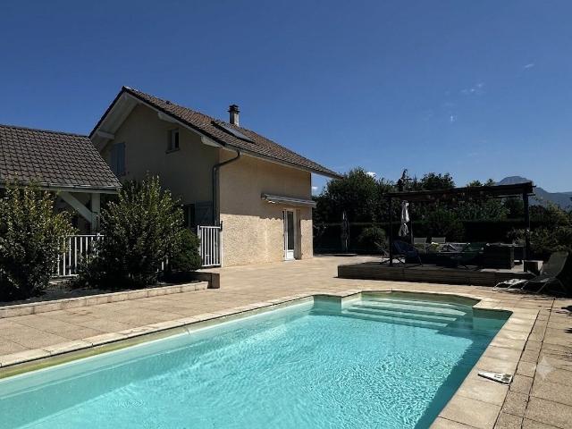 Maison 6 pièces 143 m²