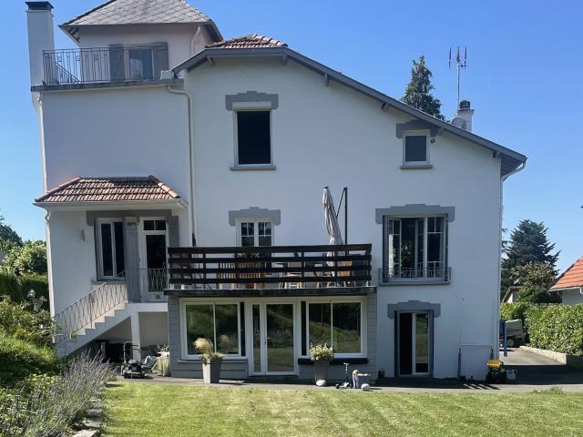 Maison 6 pièces 143 m²
