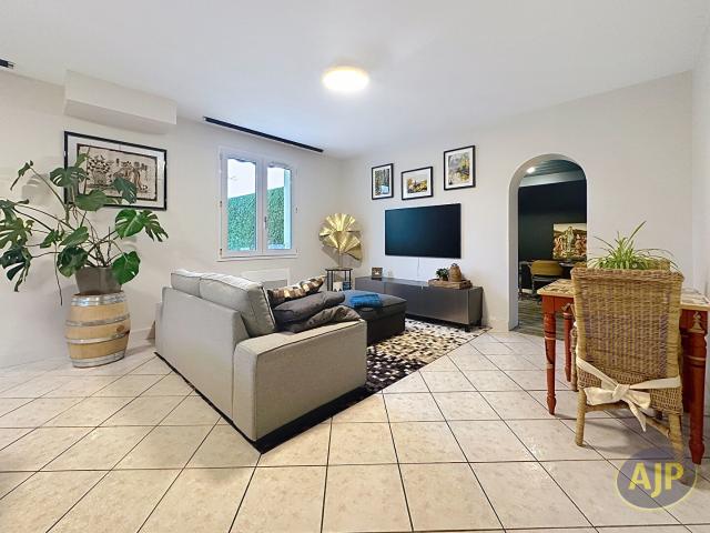 Maison 6 pièces 143 m²