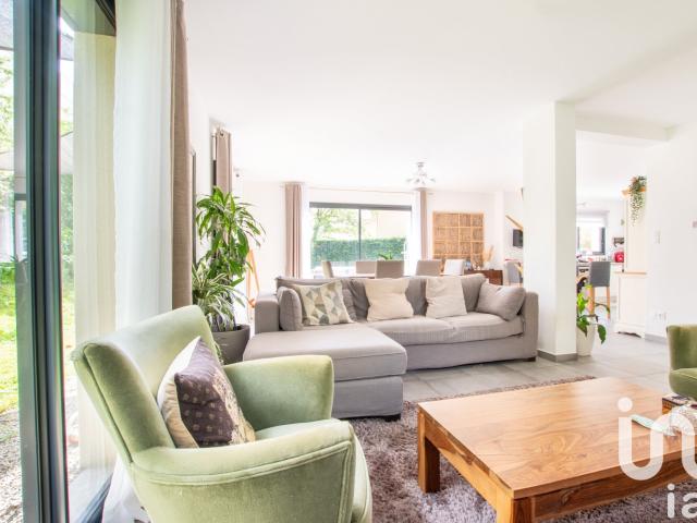 Maison 6 pièces 143 m²