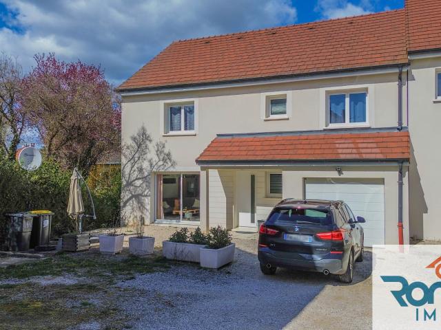Maison 6 pièces 143 m²