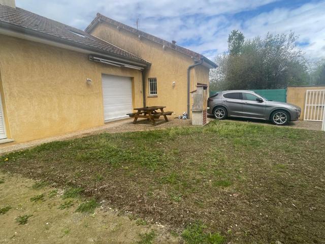 Maison 6 pièces, 143 m² à louer à Pau 64000