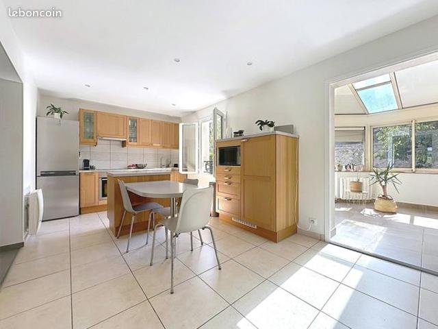Maison 6 pièces 154 m²