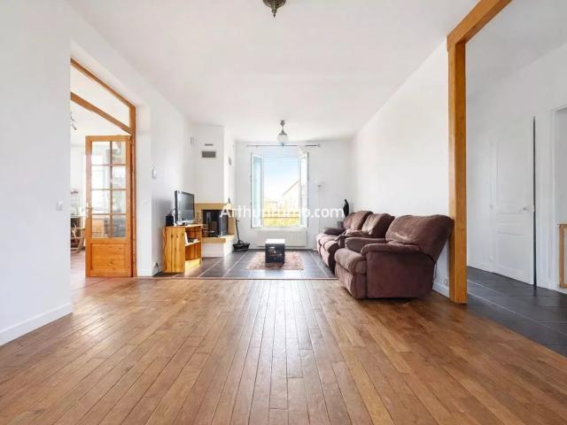 Maison 6 pièces 155 m²