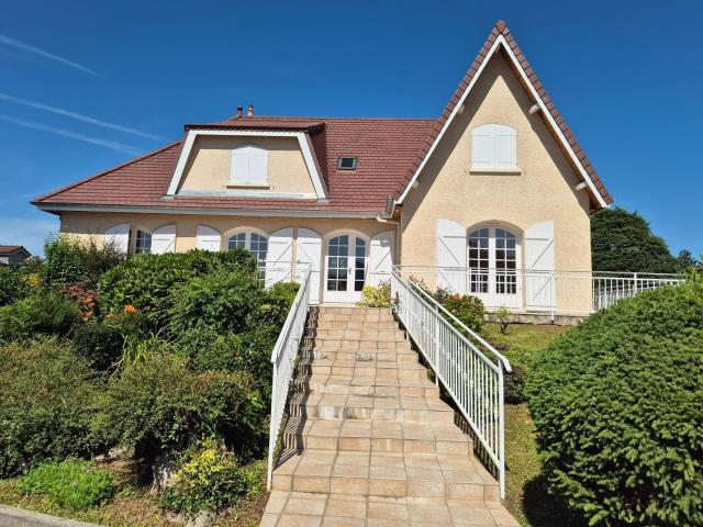 Maison 6 pièces 155 m²