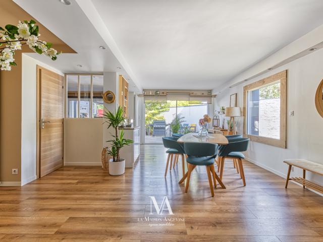 Maison 6 pièces 156 m²