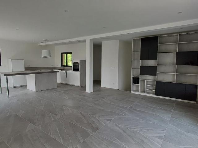 Maison 6 pièces 156 m²