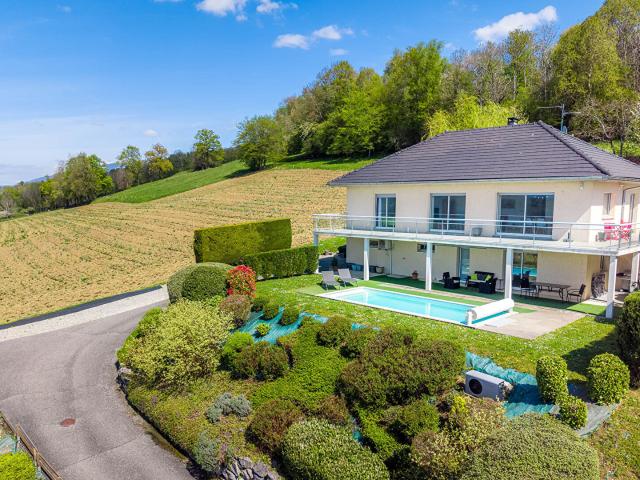 Maison 6 pièces 156 m²