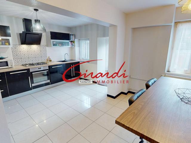 Maison 6 pièces 156 m²