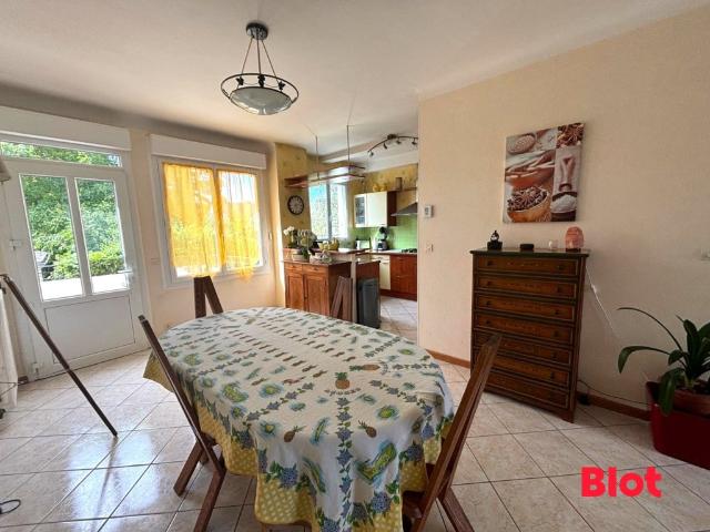 Maison 6 pièces 156 m²