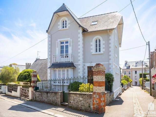Maison 6 pièces 156 m²