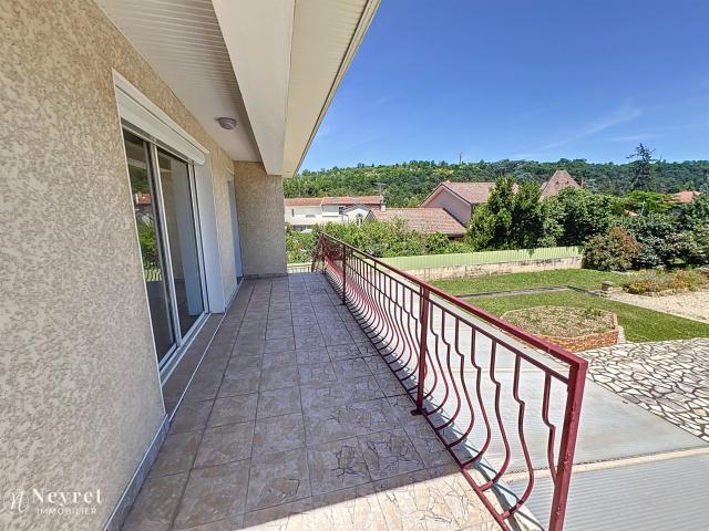 Maison 6 pièces 157 m2 157m² Sérézin du Rhône
