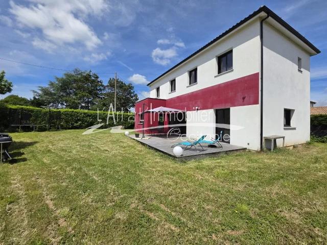 Maison 6 pièces 157 m²