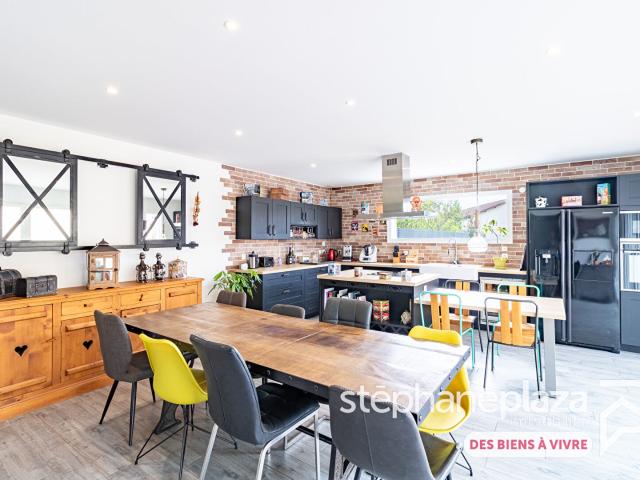 Maison 6 pièces 157 m²