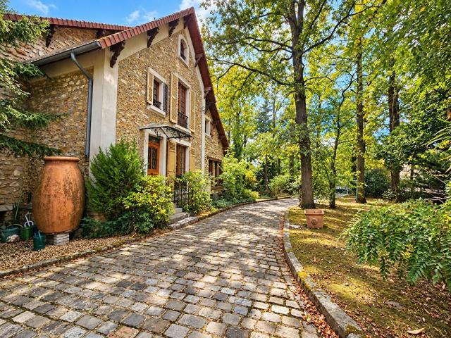 Maison 6 pièces 157 m²