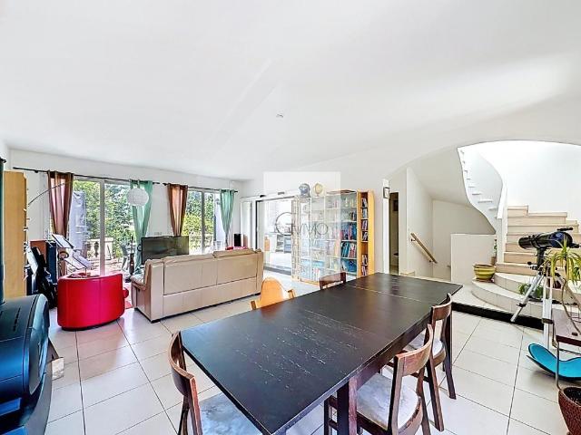 Maison 6 pièces 157 m²