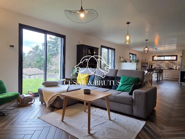 Maison 6 pièces 157 m²