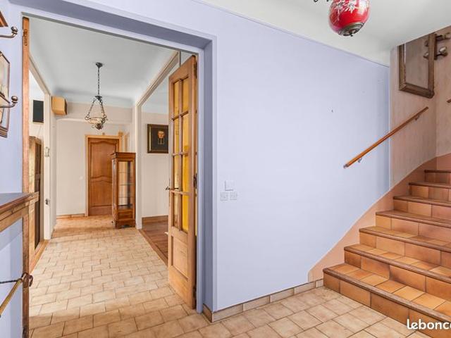 Maison 6 pièces 157 m²