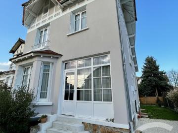 Maison 6 pièces 158 m²